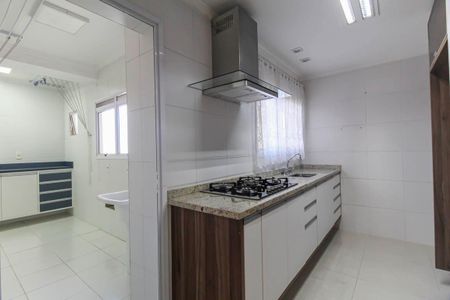 Apartamento à venda com 130m², 3 quartos e 2 vagas Apartamento à venda com 130m², 3 quartos e 2 vagasCozinha