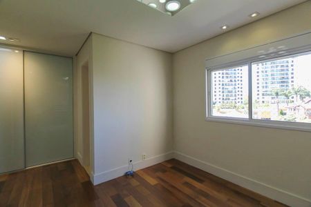 Apartamento à venda com 130m², 3 quartos e 2 vagas Apartamento à venda com 130m², 3 quartos e 2 vagasSuite