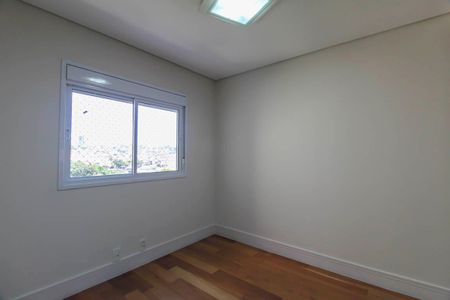 Apartamento à venda com 130m², 3 quartos e 2 vagas Apartamento à venda com 130m², 3 quartos e 2 vagasQuarto 2