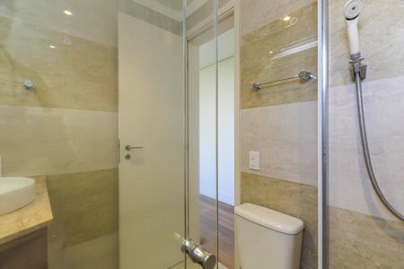 Apartamento à venda com 130m², 3 quartos e 2 vagas Apartamento à venda com 130m², 3 quartos e 2 vagasBanheiro da Suíte