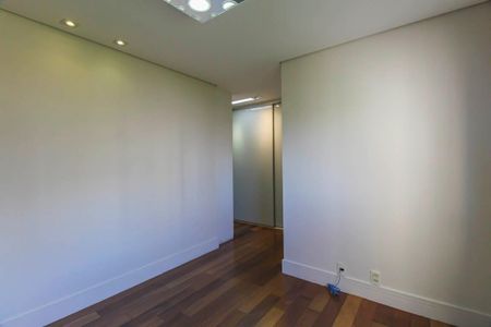 Apartamento à venda com 130m², 3 quartos e 2 vagas Apartamento à venda com 130m², 3 quartos e 2 vagasSuite