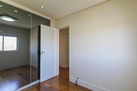 Apartamento à venda com 130m², 3 quartos e 2 vagas Apartamento à venda com 130m², 3 quartos e 2 vagasQuarto 2