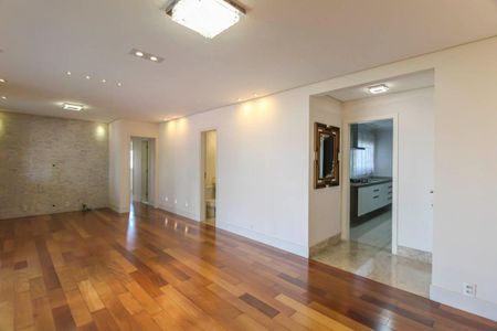Sala de apartamento à venda com 3 quartos, 130m² em Jardim Avelino, São Paulo