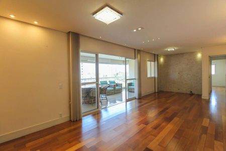 Apartamento à venda com 130m², 3 quartos e 2 vagas Apartamento à venda com 130m², 3 quartos e 2 vagasSala