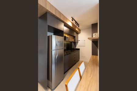 Cozinha de kitnet/studio para alugar com 1 quarto, 43m² em Centro, Campinas