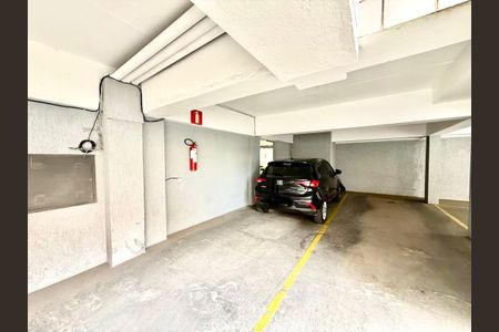 Apartamento à venda com 107m², 4 quartos e 2 vagas Apartamento à venda com 107m², 4 quartos e 2 vagasGaragem