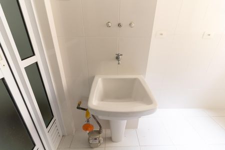 Apartamento à venda com 108m², 4 quartos e 3 vagasLavanderia