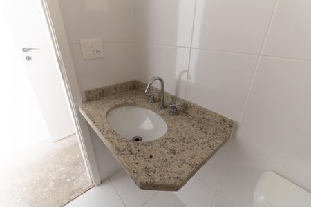 Apartamento à venda com 108m², 4 quartos e 3 vagasBanheiro da Suíte 1