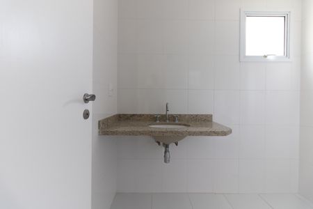 Apartamento à venda com 108m², 4 quartos e 3 vagasBanheiro da Suíte 2