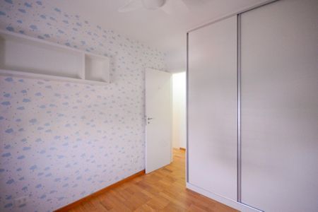 Apartamento à venda com 87m², 3 quartos e 2 vagasQuarto 2