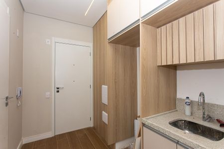 Cozinha de kitnet/studio para alugar com 1 quarto, 24m² em Tatuapé, São Paulo