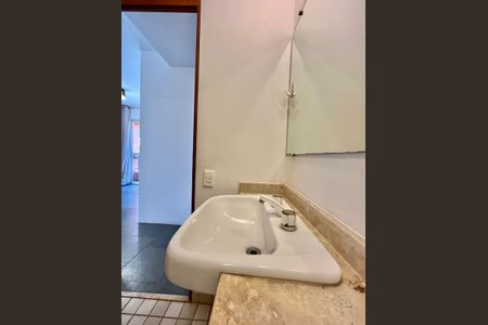 Apartamento para alugar com 75m², 3 quartos e 1 vagaBanheiro Social