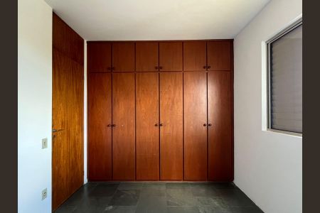 Apartamento para alugar com 75m², 3 quartos e 1 vagaSuite