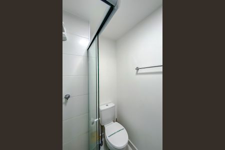 Banheiro de kitnet/studio à venda com 1 quarto, 19m² em Brás, São Paulo