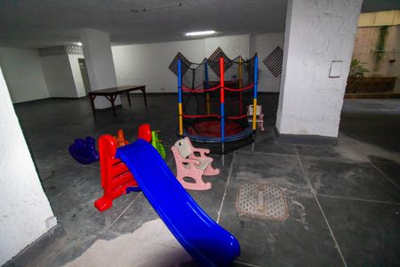 Apartamento à venda com 65m², 2 quartos e 1 vaga