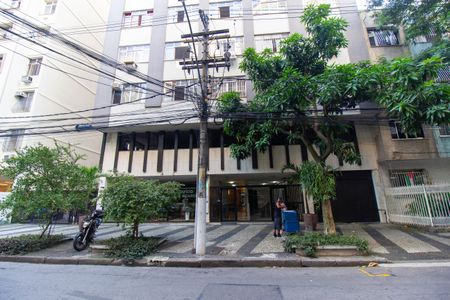 Apartamento à venda com 65m², 2 quartos e 1 vaga