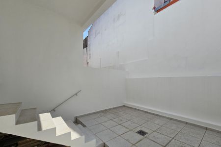 Casa à venda com 192m², 3 quartos e 4 vagas Casa à venda com 192m², 3 quartos e 4 vagasVaranda