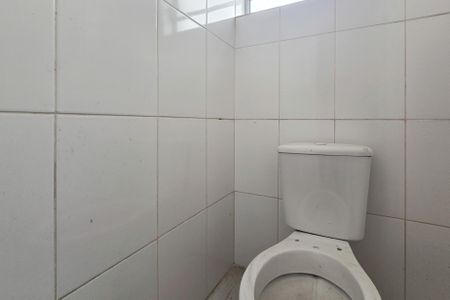 Casa à venda com 192m², 3 quartos e 4 vagas Casa à venda com 192m², 3 quartos e 4 vagasBanheiro de serviço