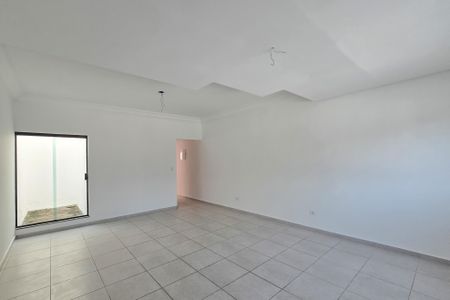 Casa à venda com 192m², 3 quartos e 4 vagas Casa à venda com 192m², 3 quartos e 4 vagasSala