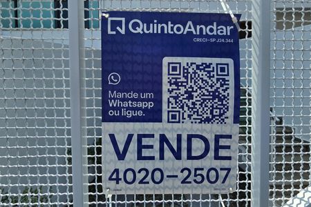 Casa à venda com 192m², 3 quartos e 4 vagas Casa à venda com 192m², 3 quartos e 4 vagasPLACA