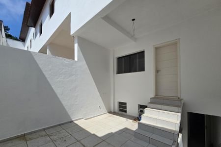 Casa à venda com 192m², 3 quartos e 4 vagas Casa à venda com 192m², 3 quartos e 4 vagasVaranda