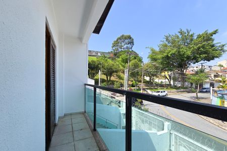 Casa à venda com 192m², 3 quartos e 4 vagas Casa à venda com 192m², 3 quartos e 4 vagasSacada - Suíte
