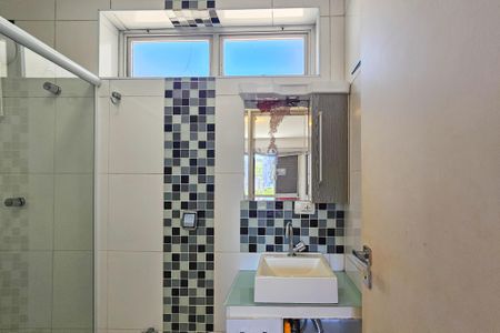 Apartamento para alugar com 100m², 4 quartos e 1 vagaBanheiro da suíte 