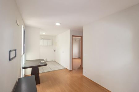 Sala de apartamento para alugar com 2 quartos, 44m² em Campo Grande, Rio de Janeiro