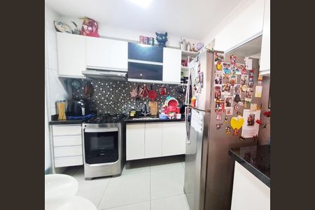 Cozinha de apartamento à venda com 2 quartos, 52m² em Bandeiras, Osasco