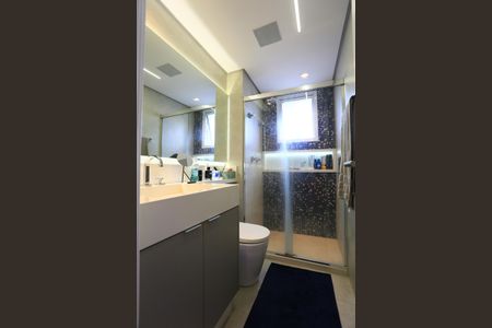 Apartamento à venda com 260m², 4 quartos e 4 vagas Apartamento à venda com 260m², 4 quartos e 4 vagasBanheiro da Suíte 4