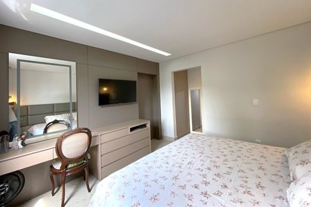Apartamento à venda com 150m², 2 quartos e 3 vagasSuite 1