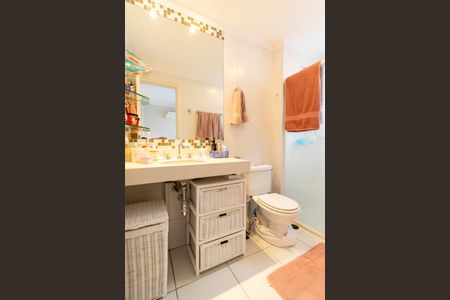 Apartamento à venda com 116m², 3 quartos e 2 vagasBanheiro da Suíte 1