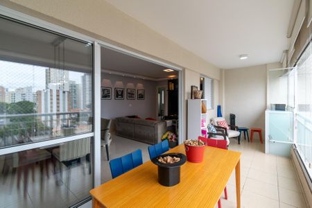 Apartamento à venda com 116m², 3 quartos e 2 vagasVaranda 