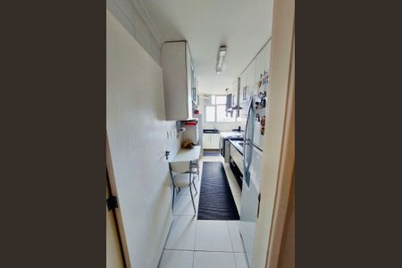 Apartamento à venda com 75m², 3 quartos e 2 vagasCozinha e Área de Serviço