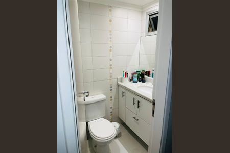 Apartamento à venda com 75m², 3 quartos e 2 vagasBanheiro da Suíte