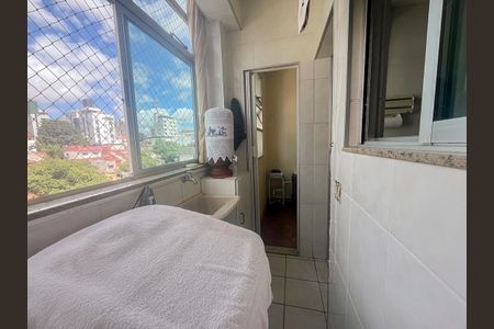 Apartamento para alugar com 60m², 2 quartos e 1 vagaÁrea de Serviço