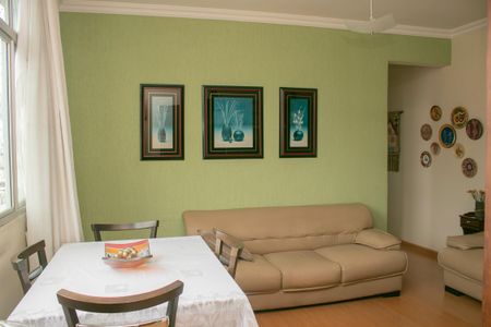 Apartamento para alugar com 60m², 2 quartos e 1 vagaSala