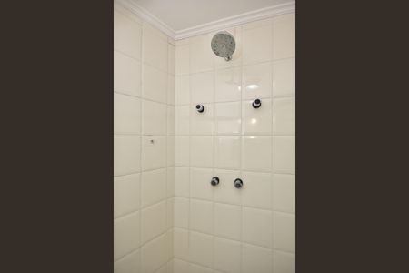 Apartamento à venda com 169m², 4 quartos e 3 vagasChuveiro da Suíte 1