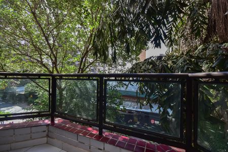 Apartamento à venda com 169m², 4 quartos e 3 vagasVaranda da Suíte 1