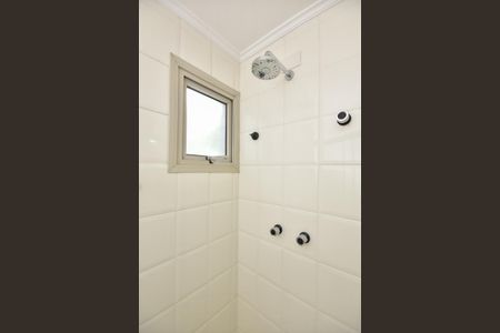 Apartamento à venda com 169m², 4 quartos e 3 vagasChuveiro do Banheiro da Suíte 2