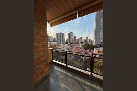 Apartamento à venda com 193m², 6 quartos e 2 vagasVaranda