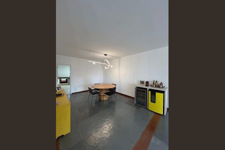 Sala de apartamento à venda com 6 quartos, 193m² em Cambuí, Campinas