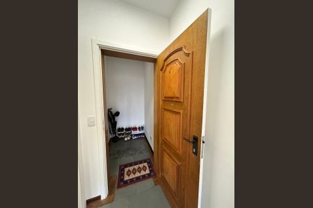 Apartamento à venda com 193m², 6 quartos e 2 vagasEntrada