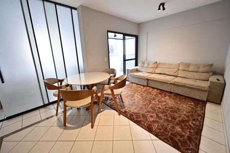 Sala de apartamento para alugar com 2 quartos, 67m² em Setor Bueno, Goiânia