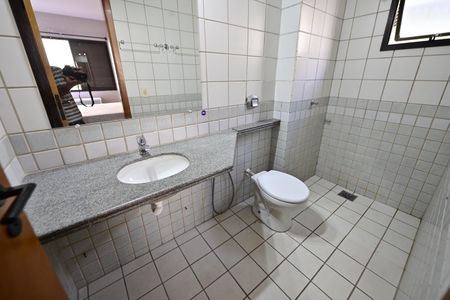 Apartamento para alugar com 67m², 2 quartos e 1 vagaBanheiro da Suíte