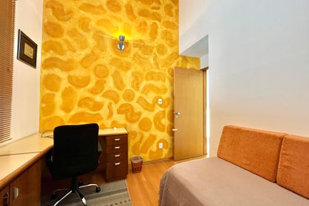 Casa à venda com 281m², 3 quartos e 3 vagas Casa à venda com 281m², 3 quartos e 3 vagasQuarto 3