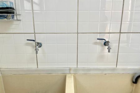 Casa à venda com 281m², 3 quartos e 3 vagas Casa à venda com 281m², 3 quartos e 3 vagasÁrea de Serviço