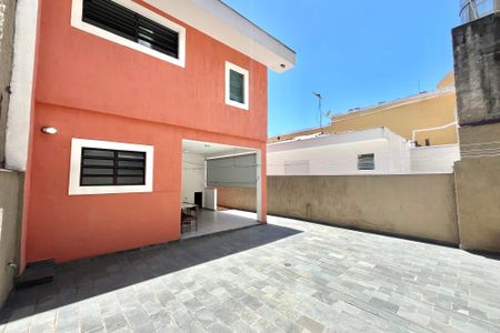 Casa à venda com 281m², 3 quartos e 3 vagas Casa à venda com 281m², 3 quartos e 3 vagasQuintal