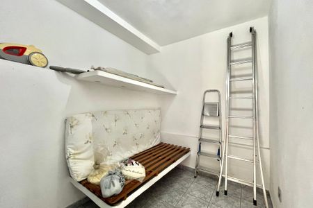 Casa à venda com 281m², 3 quartos e 3 vagas Casa à venda com 281m², 3 quartos e 3 vagasSuite de serviço