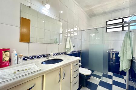 Casa à venda com 281m², 3 quartos e 3 vagas Casa à venda com 281m², 3 quartos e 3 vagasBanheiro Corredor